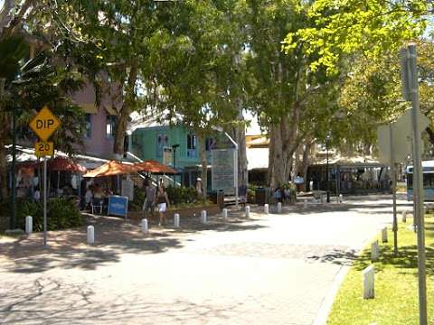 Photo: Palm Cove Shopping Village